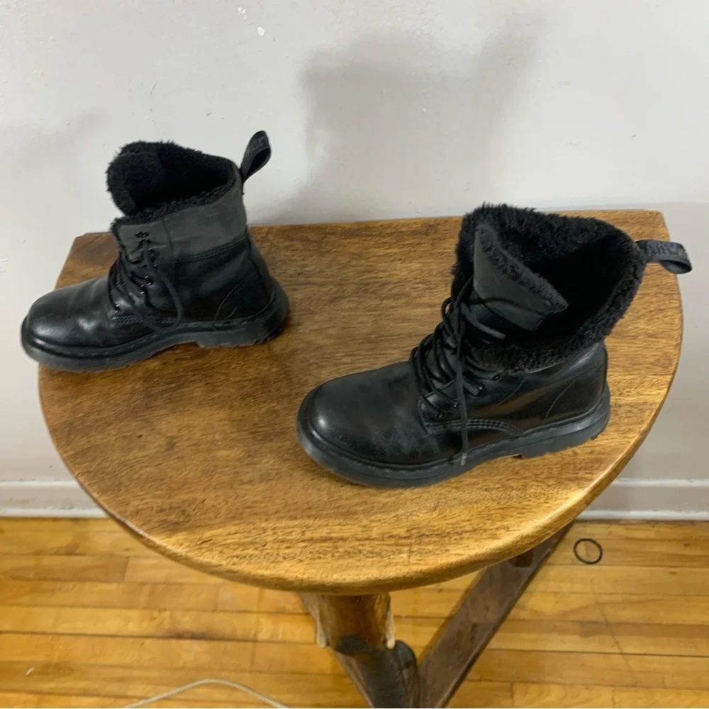 Dr Martens Winter waterproof leather boots - Picture 5 of 10